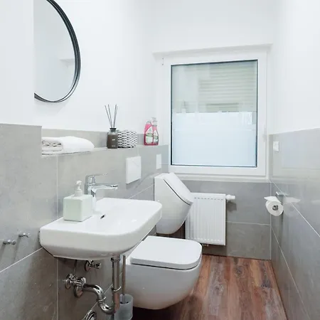 Aasee In Lage 80m² Mit 2 Schlafzimmern Munster (North Rhine-Westphalia)